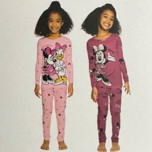 Minnie Mouse 4pc pajama set - Picture 3 of 4